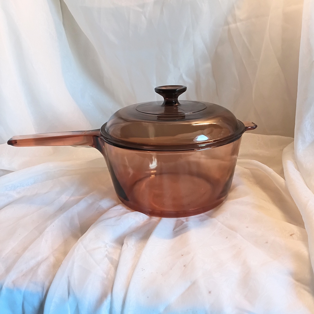 Corningware Amber Brown Glass 2.5 Liter Saucepan with Lid